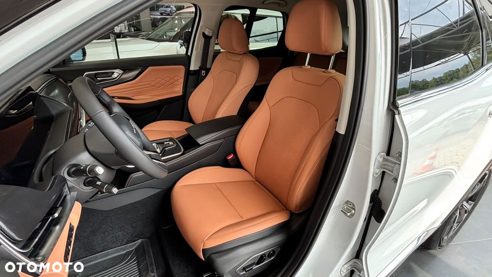 BAIC 7 1.5T Luxury Plus DCT - 13