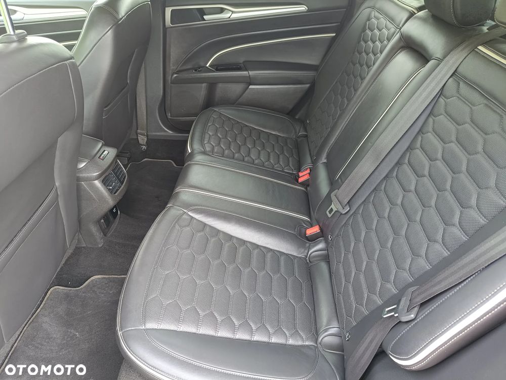 Ford Mondeo Vignale 2.0 TDCi Bi-Turbo PowerShift - 23