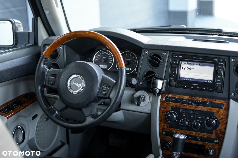 Jeep Commander 3.0 CRD Overland - 9