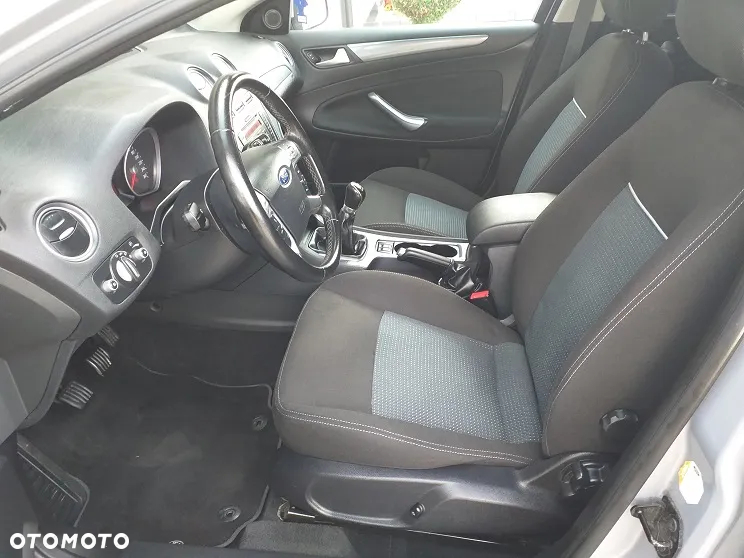 Ford Mondeo 2.0 Champions Edition - 15