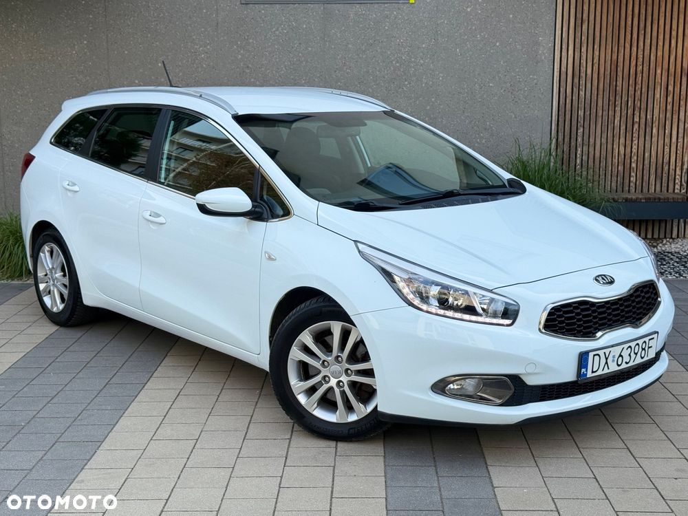 Kia Ceed - 1