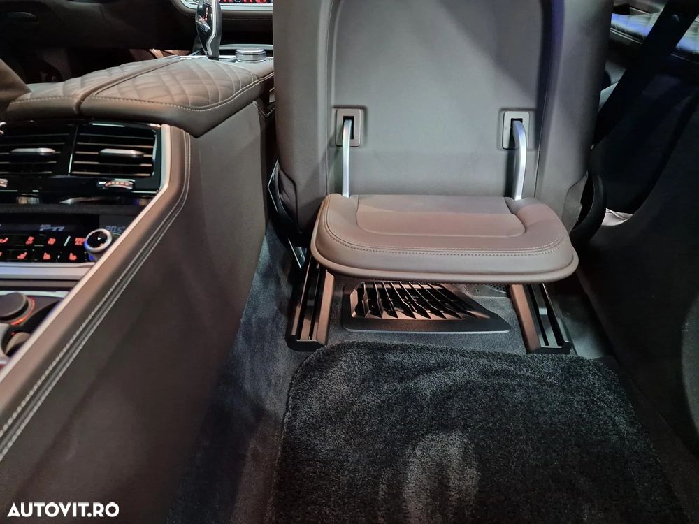 BMW Seria 7 740Li xDrive - 21