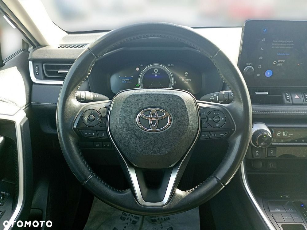 Toyota RAV4 - 11