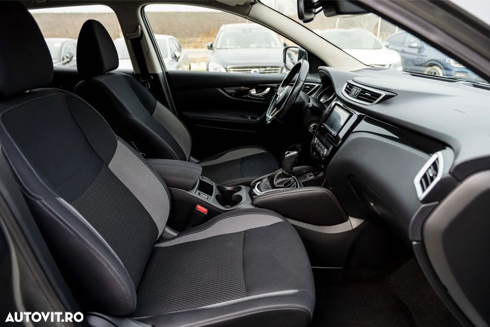 Nissan Qashqai 1.6 DCI Xtronic N-Connecta - 14