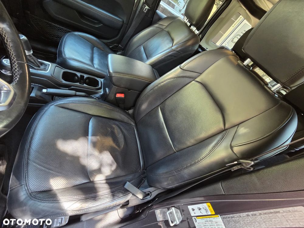 Jeep Wrangler Unlimited GME 2.0 Turbo Sahara - 16