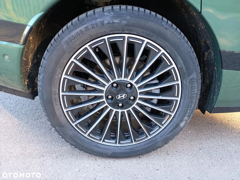 Hyundai IONIQ 9 110kWh Calligraphy AWD - 18