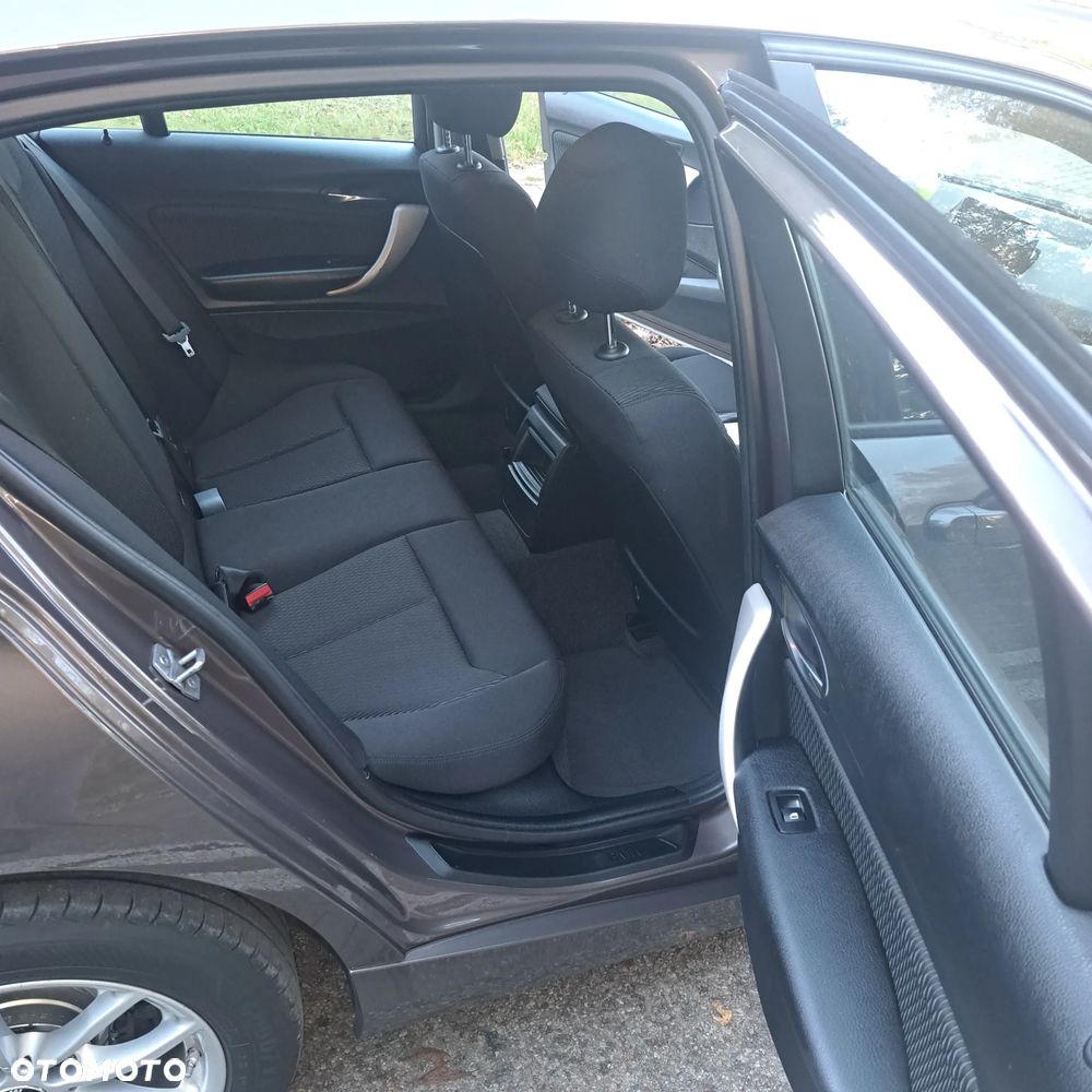 BMW Seria 1 116i Sport Line - 9