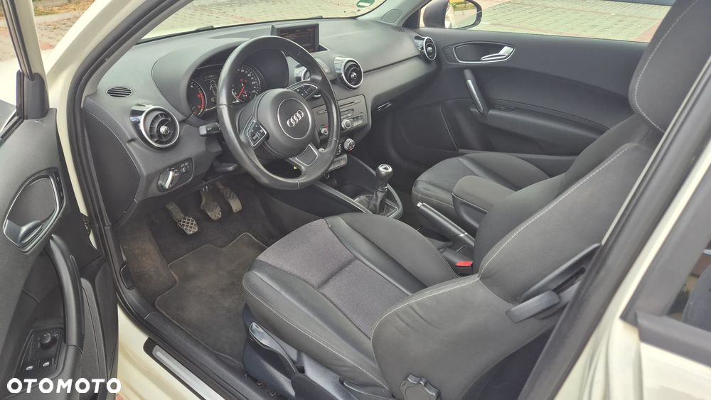 Audi A1 3-drzwiowe 1.6 TDI S line edition - 6