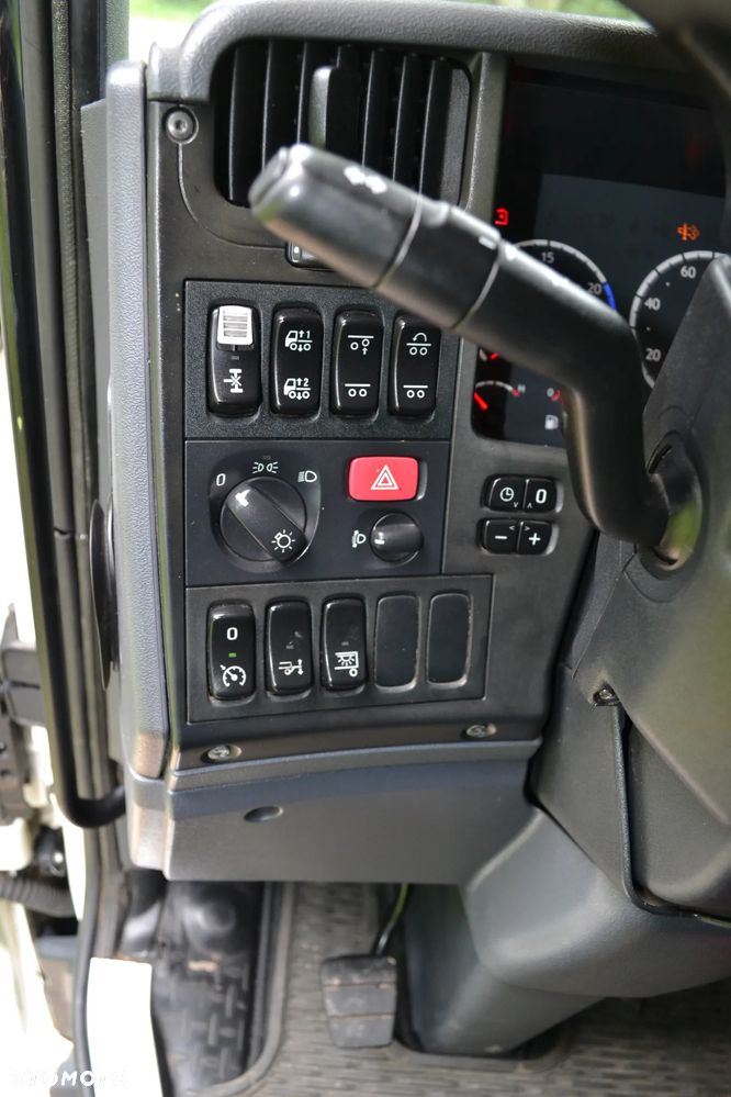 Scania R 420 TRZECIA OŚ SKRĘTNA ZESTAW PLATFORMA 2x7.75 m KLIMATYZACJA - 20