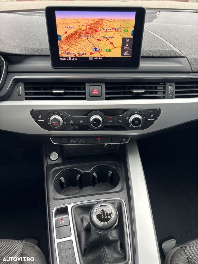 Audi A4 Avant 2.0 TDI Design - 14