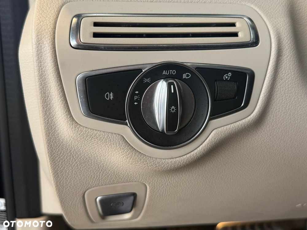 Mercedes-Benz Klasa C - 24