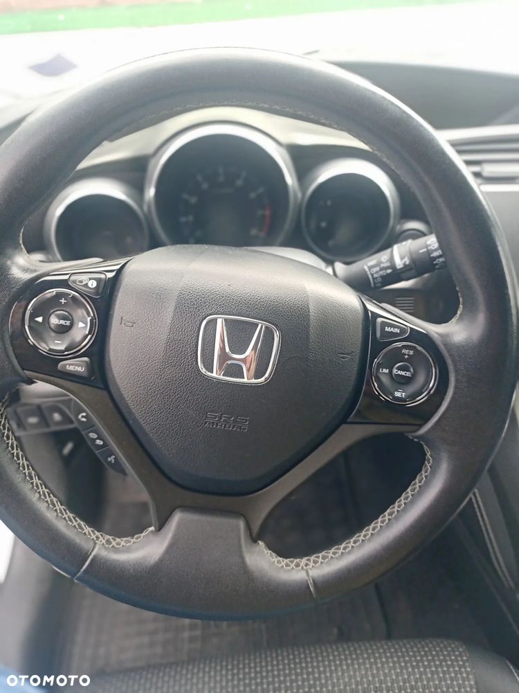 Honda Civic 1.8 Style Edition (Honda Connect+) - 5
