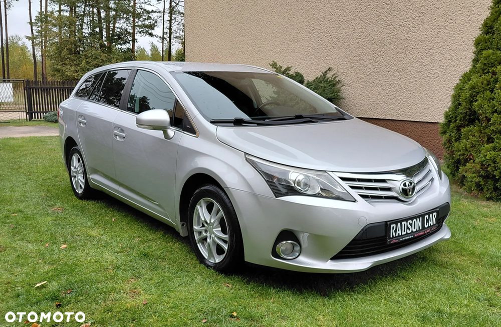 Toyota Avensis 2012 photo 4