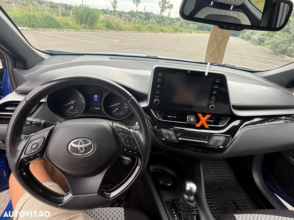 Toyota C-HR - 10