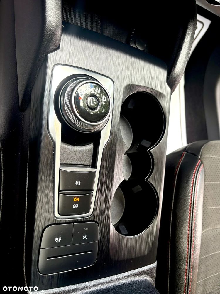 Ford Escape 2.0 EcoBoost AWD Titanium - 9