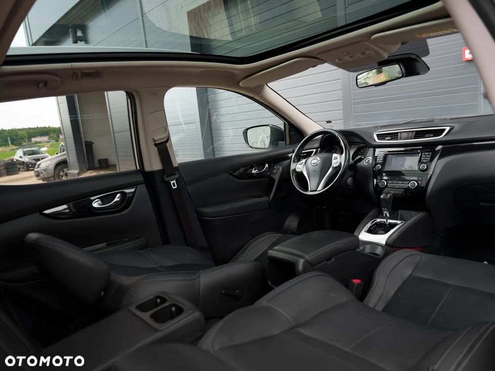 Nissan Qashqai 1.6 dCi Xtronic TEKNA+ - 18