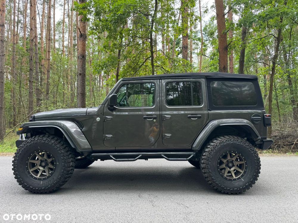 Jeep Wrangler - 2