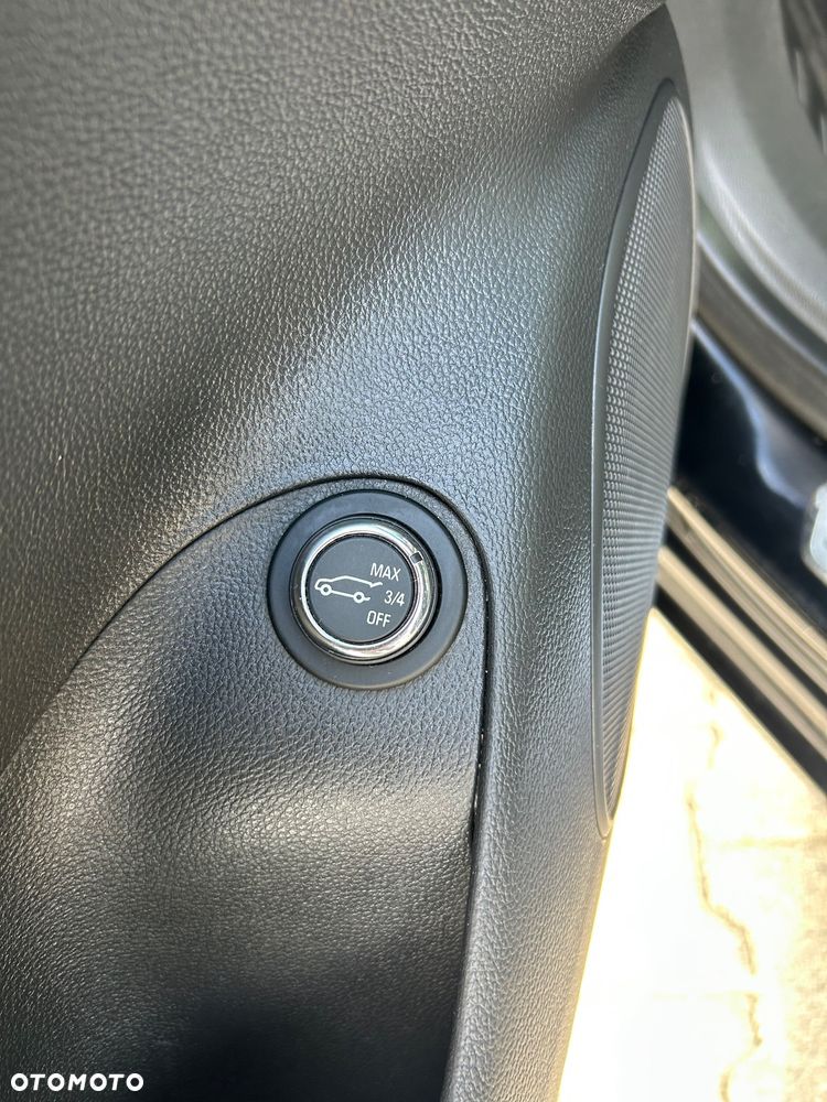 Opel Astra 1.6 CDTI DPF ecoFLEX TourerStart/Stop Exklusiv - 16