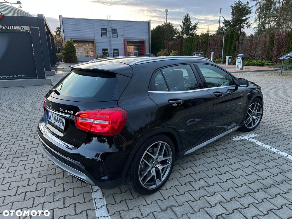 Mercedes-Benz GLA AMG 45 4Matic AMG Speedshift 7G-DCT AMG Night Edition - 11
