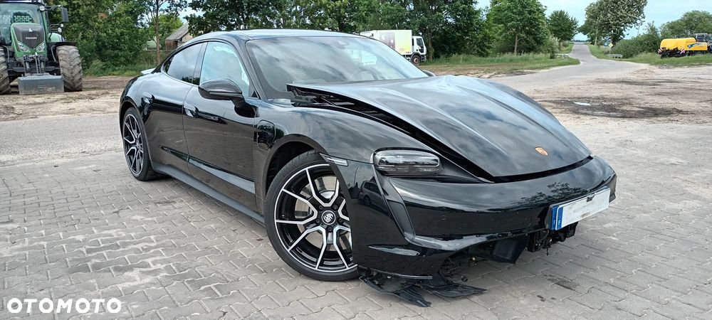 Porsche Taycan - 1