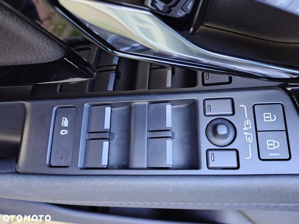 Land Rover Range Rover Evoque 2.0 D165 mHEV R-Dynamic - 12