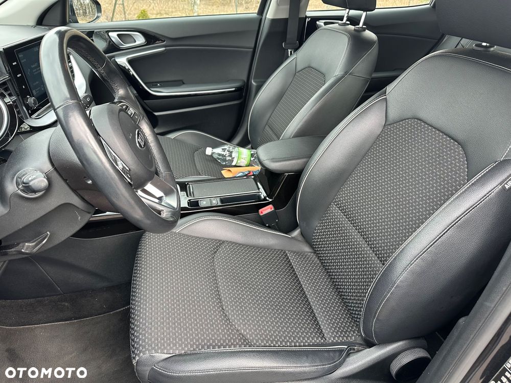 Kia XCeed 1.4 T-GDI L Business Line DCT - 7