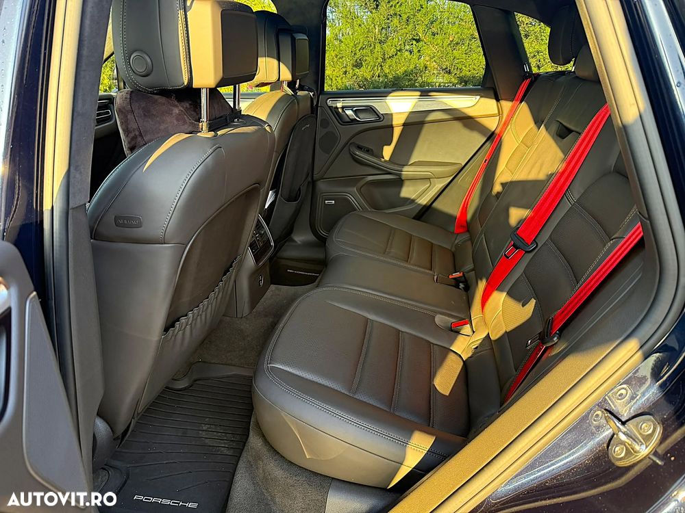 Porsche Macan Turbo PDK - 10