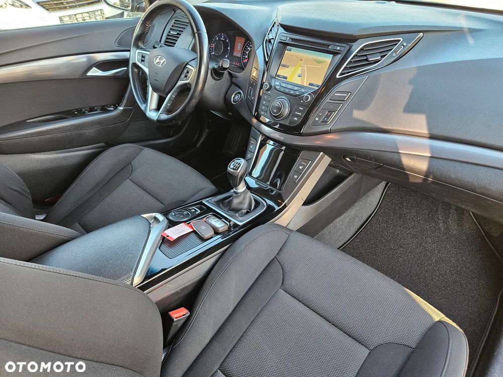 Hyundai i40 Kombi 1.7 CRDi Trend - 15