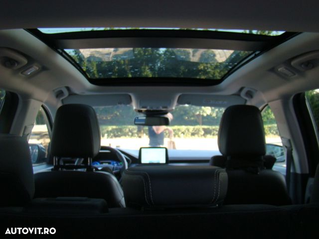 Ford Kuga 2.5 Duratec FHEV AWD Vignale - 6