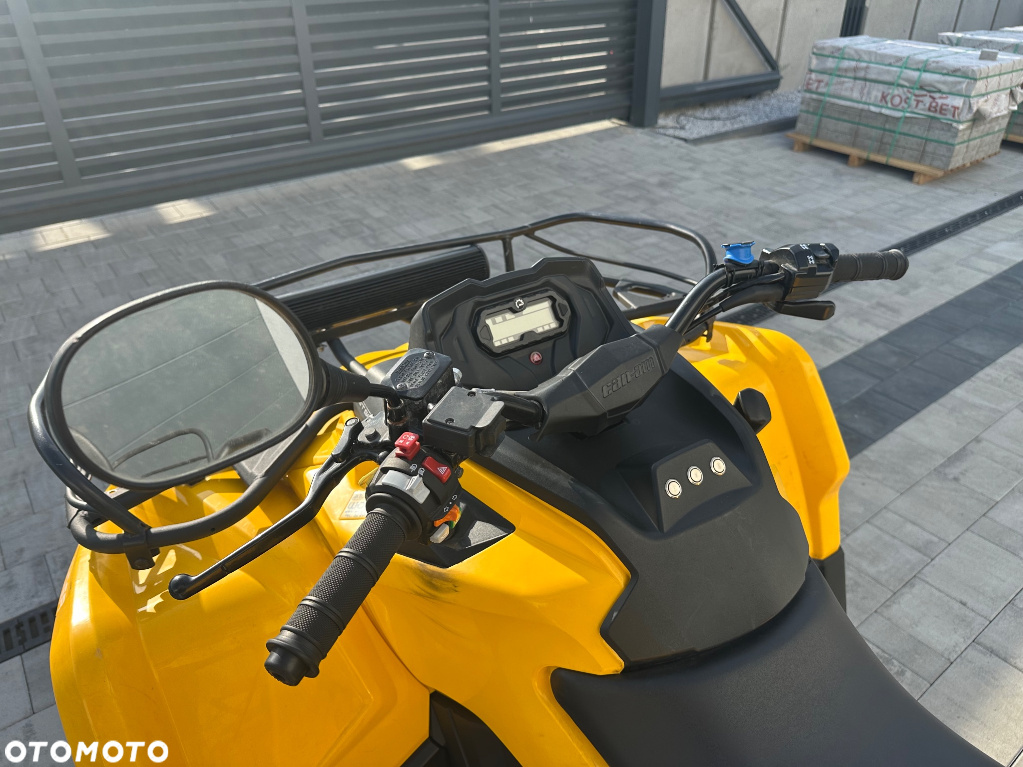 Can-Am Outlander Max - 6