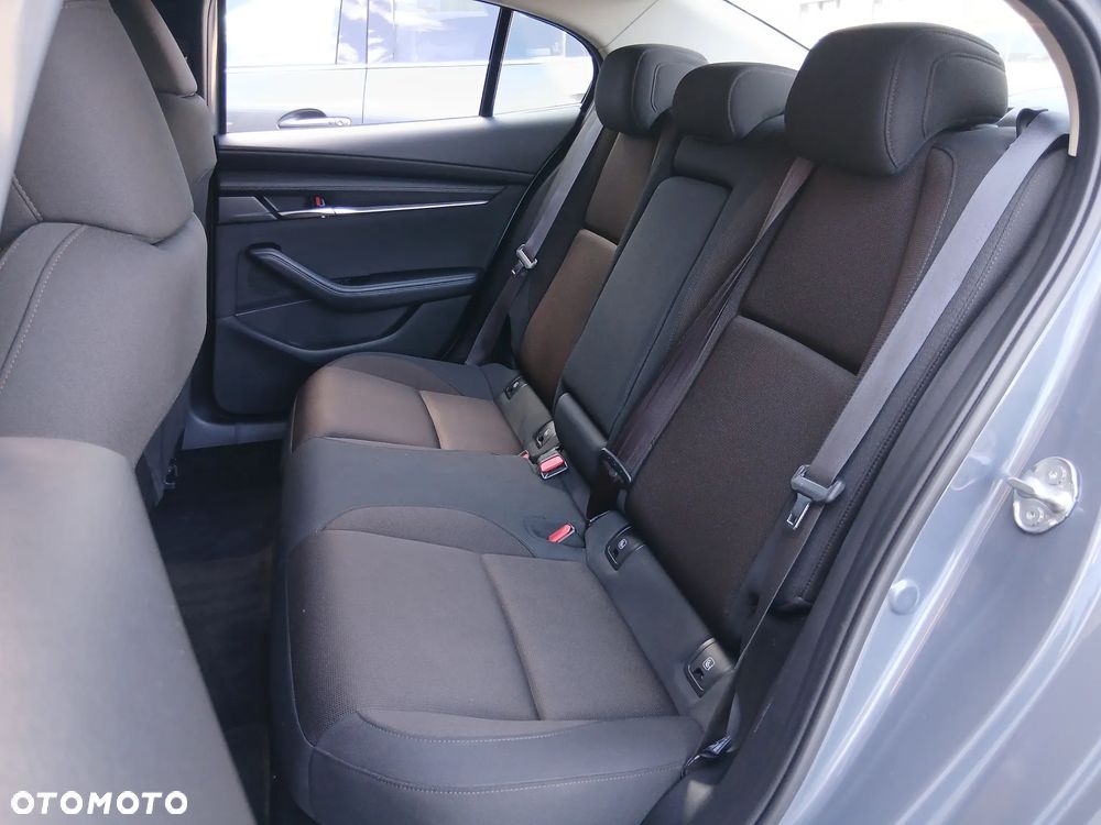 Mazda 3 - 17