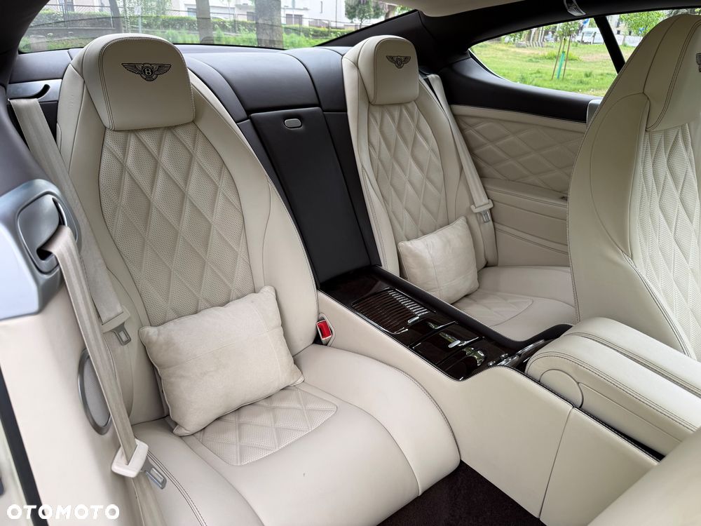 Bentley Continental GT W12 - 39