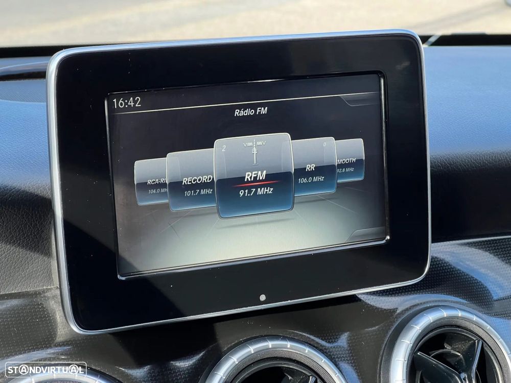 Mercedes-Benz CLA 180 - 13