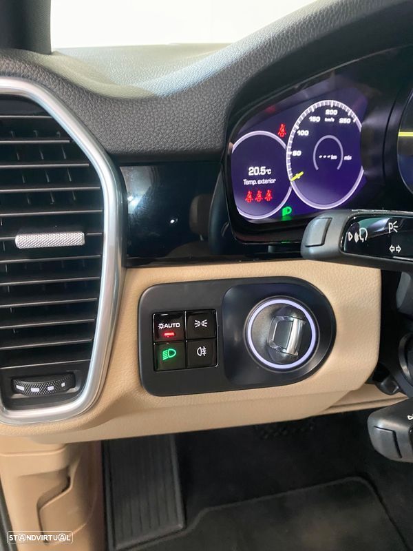 Porsche Cayenne Coupé E-Hybrid - 19