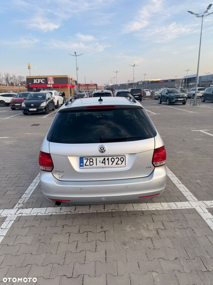 Volkswagen Golf - 4