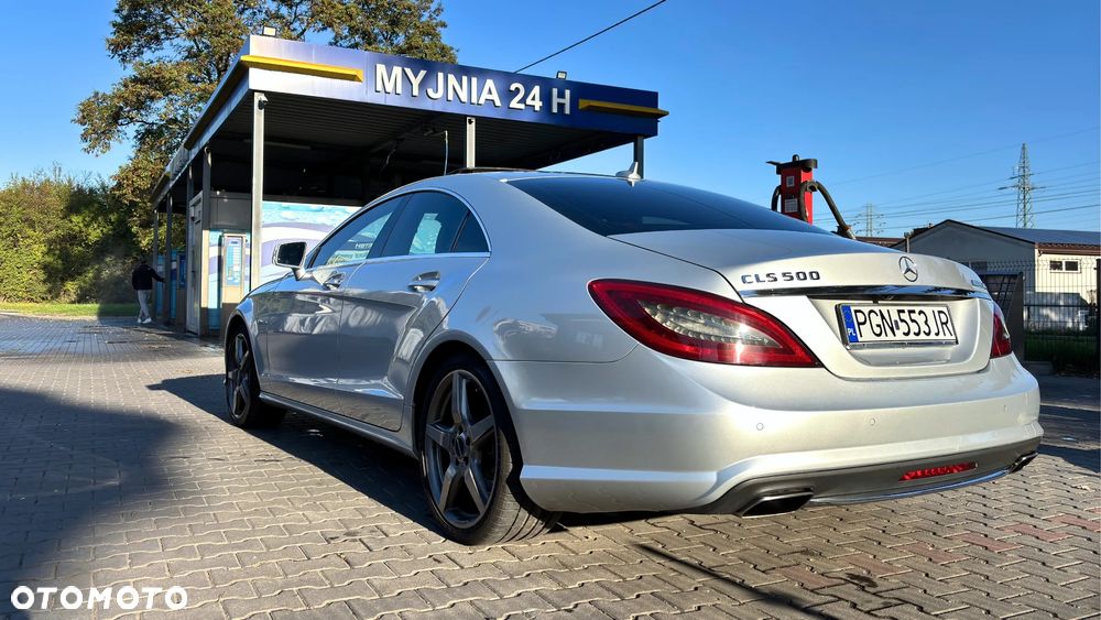 Mercedes-Benz CLS - 6