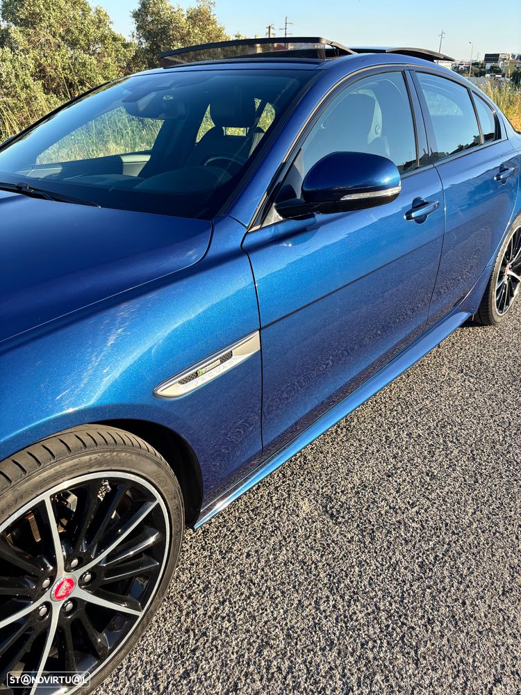 Jaguar XE 2.0 D R-Sport Aut. - 5