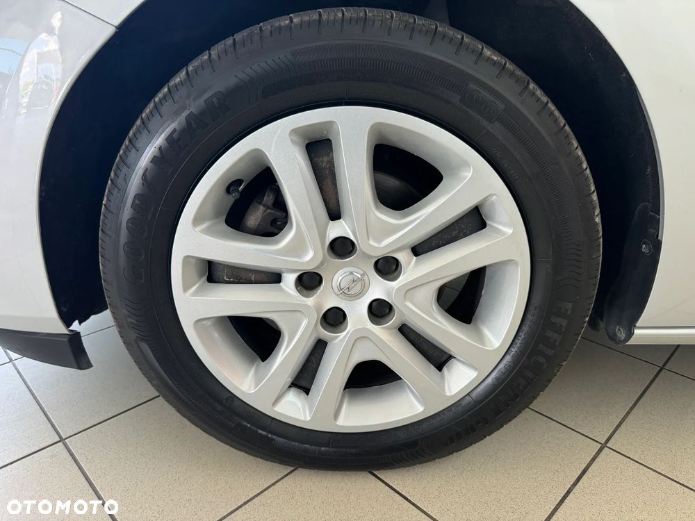 Opel Astra V 1.2 T Edition S&S - 27