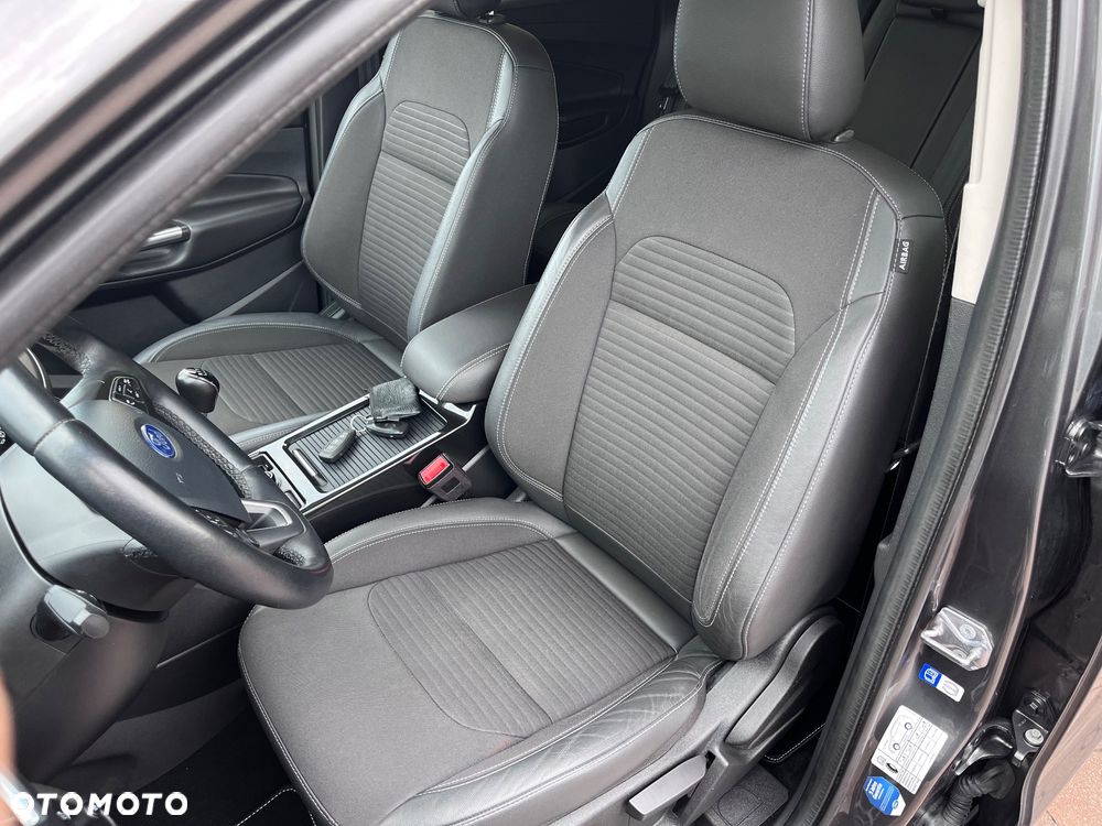 Ford Kuga 2.0 TDCi 4x4 Titanium - 14