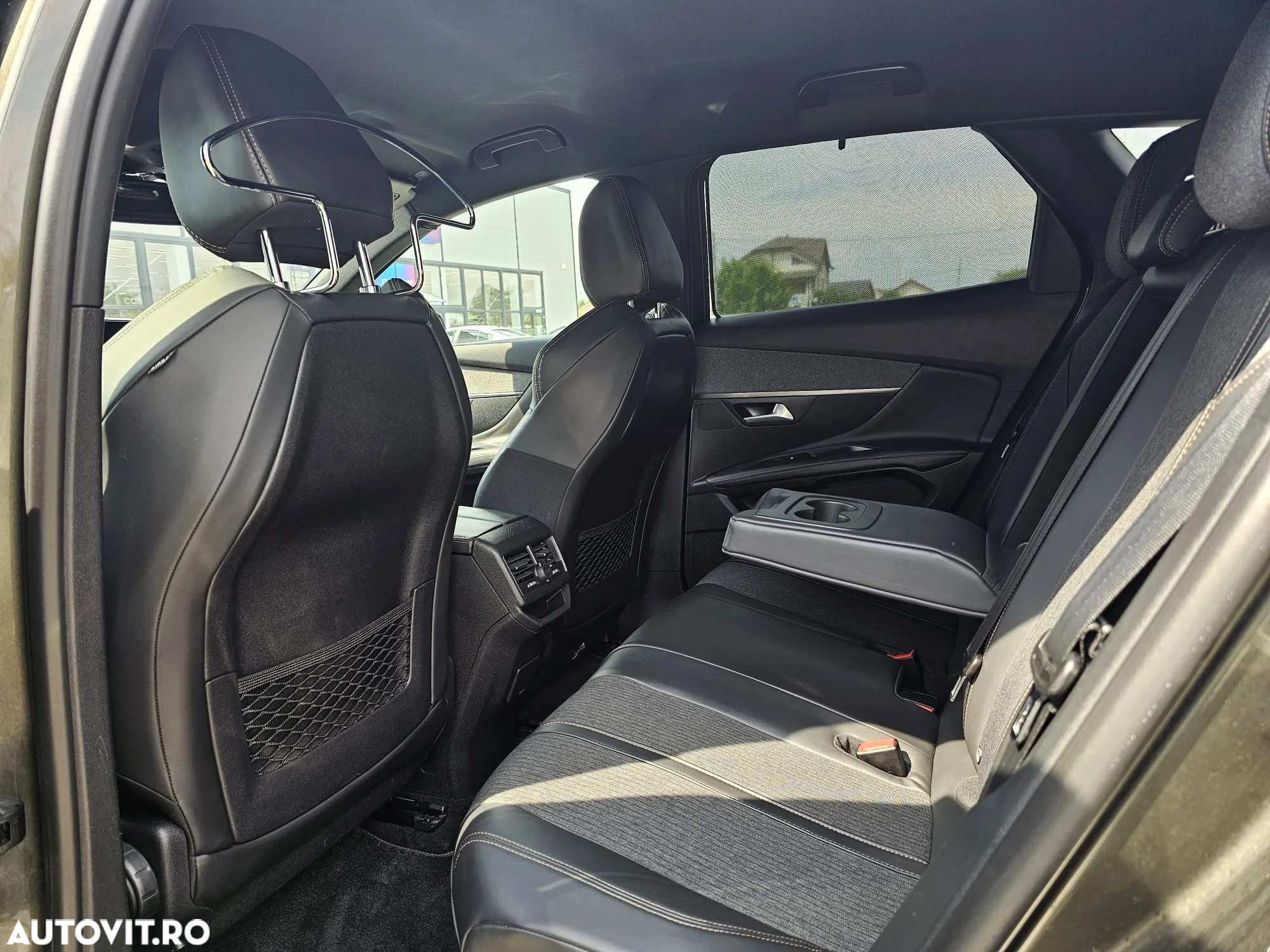 Peugeot 3008 1.6 BlueHDI S&S EAT6 GT-Line - 8