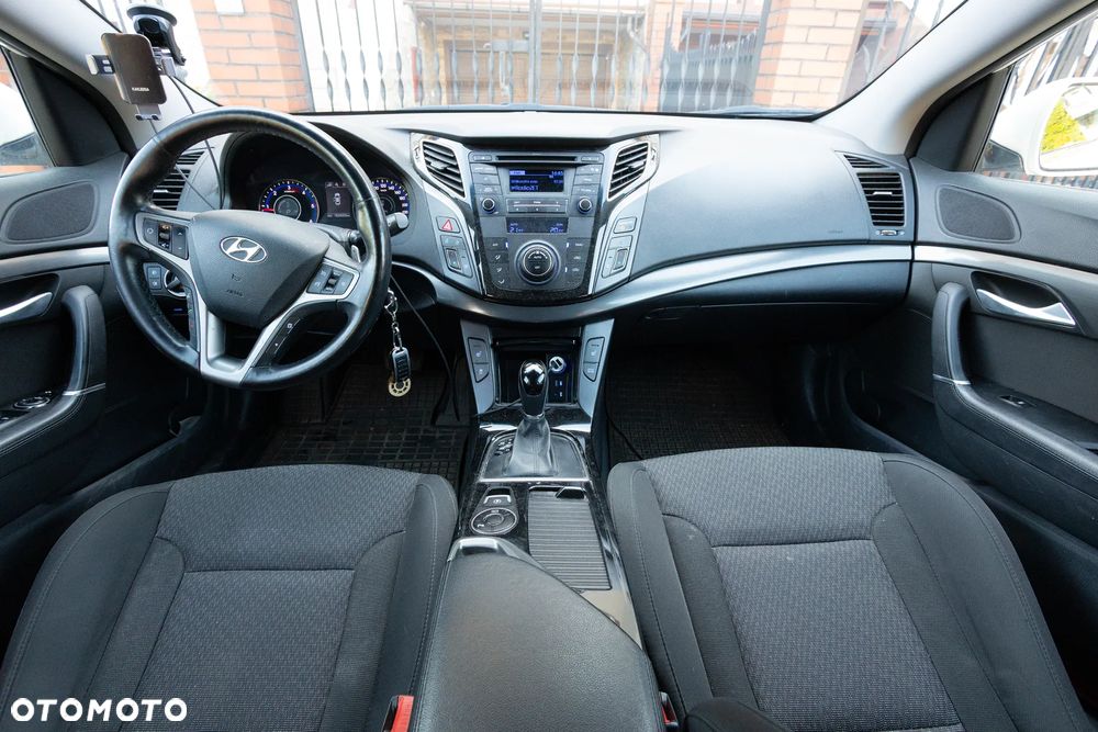 Hyundai i40 1.7 CRDi Comfort DCT - 11