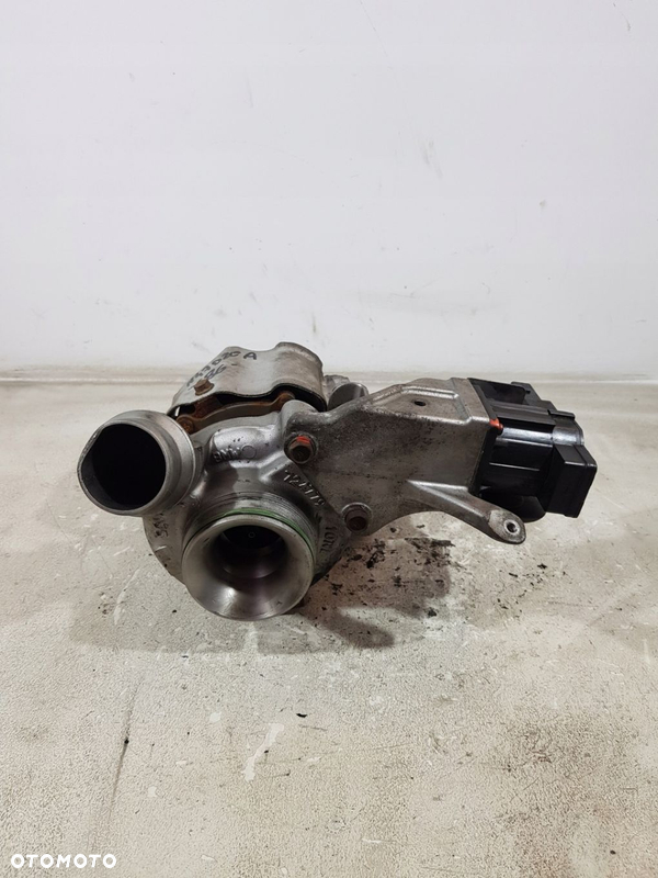 TURBOSPRĘŻARKA TURBINA 724779 BMW E90 E91 E87 E60 2.0D N47D20A