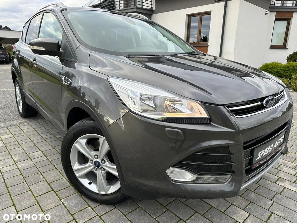 Ford Kuga 2.0 TDCi 2x4 Titanium - 2