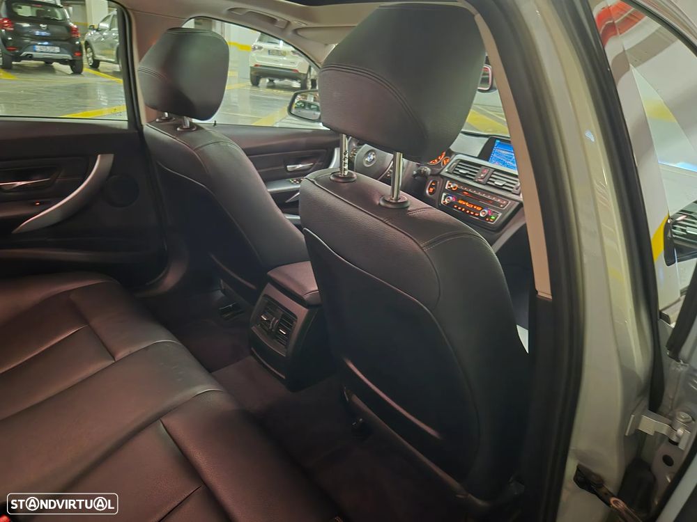 BMW 320 d EfficientDynamics Line Modern Auto - 44