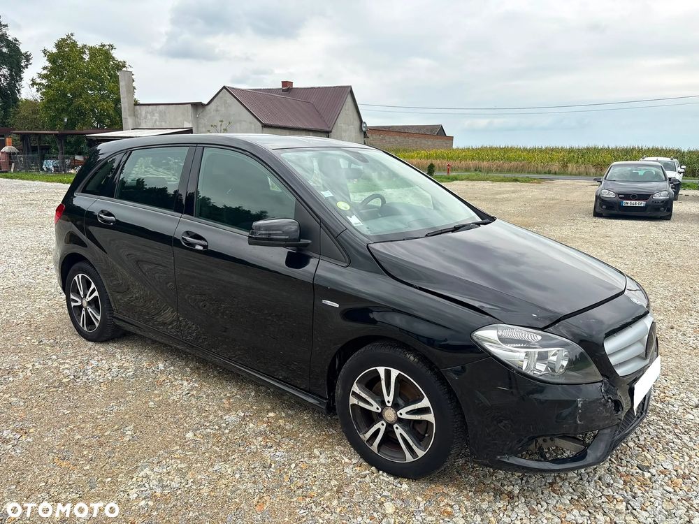 Mercedes-Benz Klasa B 200 CDI (BlueEFFICIENCY) - 34
