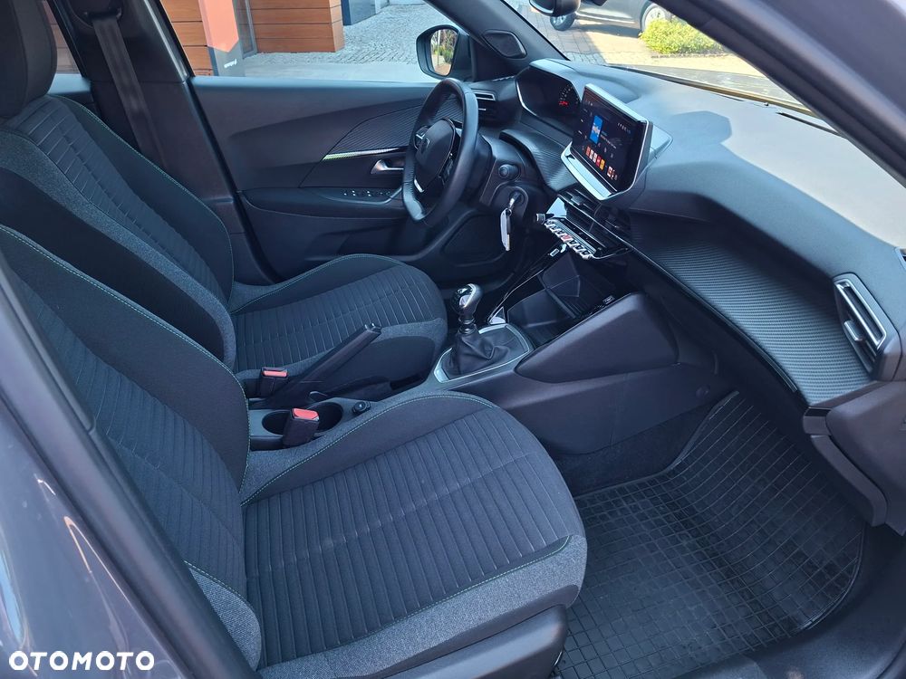 Peugeot 2008 PureTech 100 Allure S&S BVM6 - 21