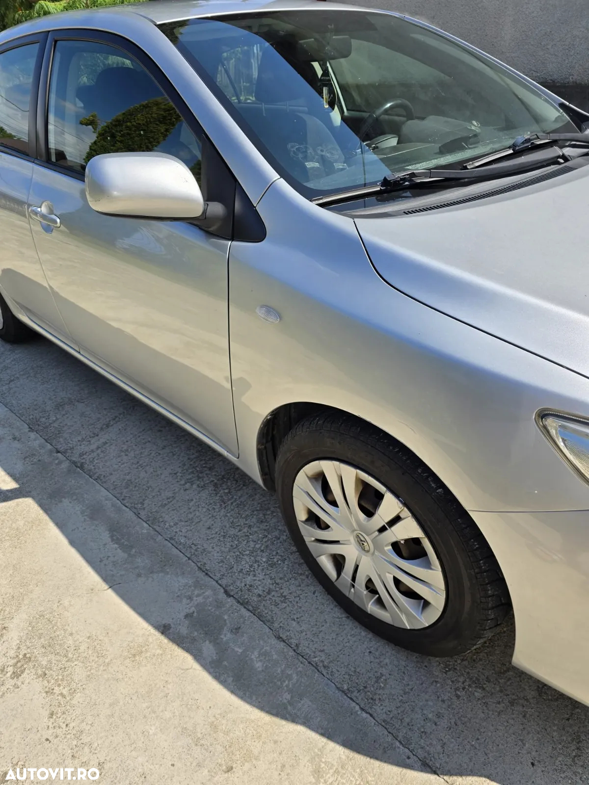 Toyota Corolla 1.4 Sdn. Sol - 9