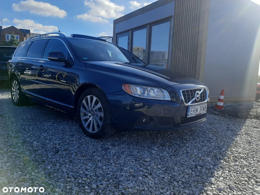 Volvo V70 D3 Summum - 4