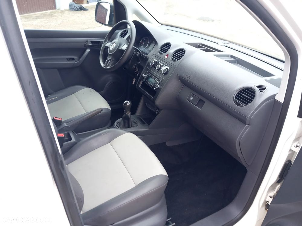 Volkswagen CADDY - 25