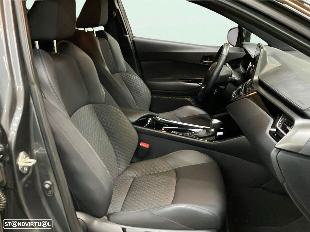 Toyota C-HR - 16